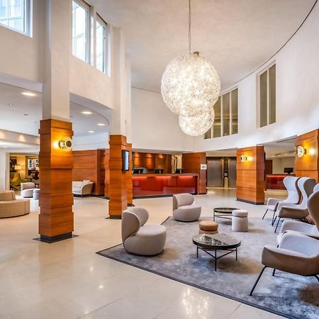 Cologne Marriott Hotel Bagian luar foto The lobby of the hotel