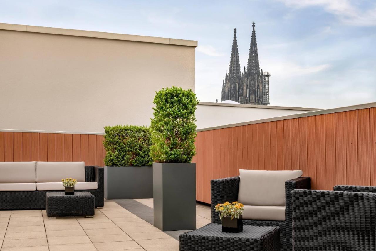 Cologne Marriott Hotel Bagian luar foto The Westin Terrace